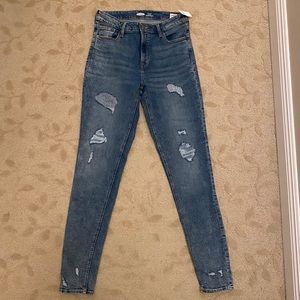 NWT 10 Long High Waisted Distressed Skinny Jeans